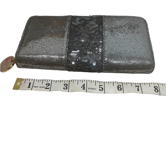 DEUX LUX SILVER SEQUIN WALLET. NWOT - Picture 2 of 4